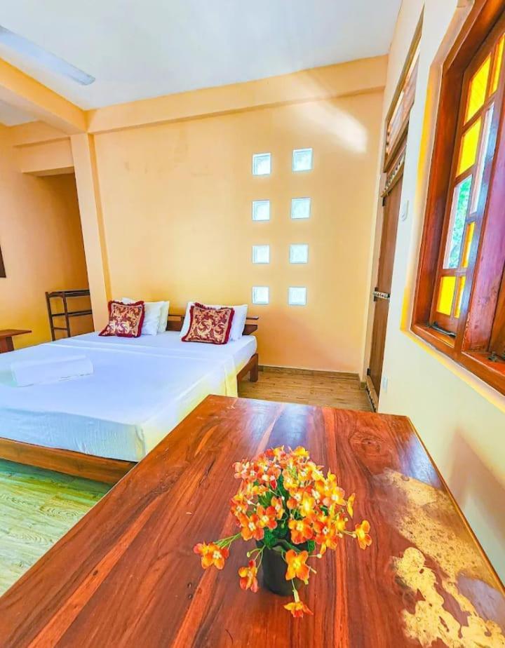 Wild Park Safari Home Stay Udawalawe Exterior photo